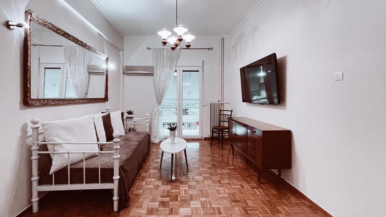 Vintage 2-Bedroom Apt In The Heart Of The City Atény Exteriér fotografie