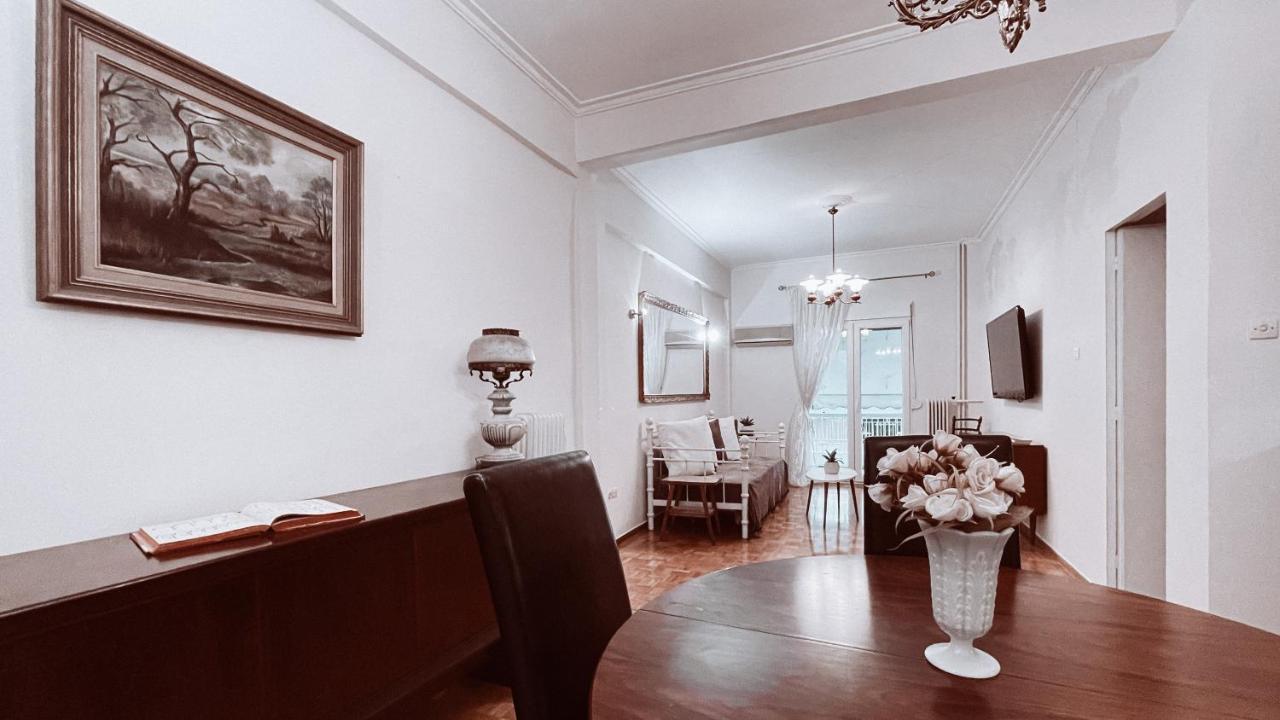 Vintage 2-Bedroom Apt In The Heart Of The City Atény Exteriér fotografie