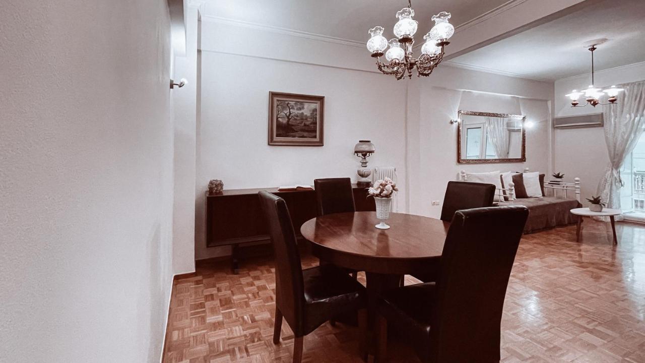Vintage 2-Bedroom Apt In The Heart Of The City Atény Exteriér fotografie